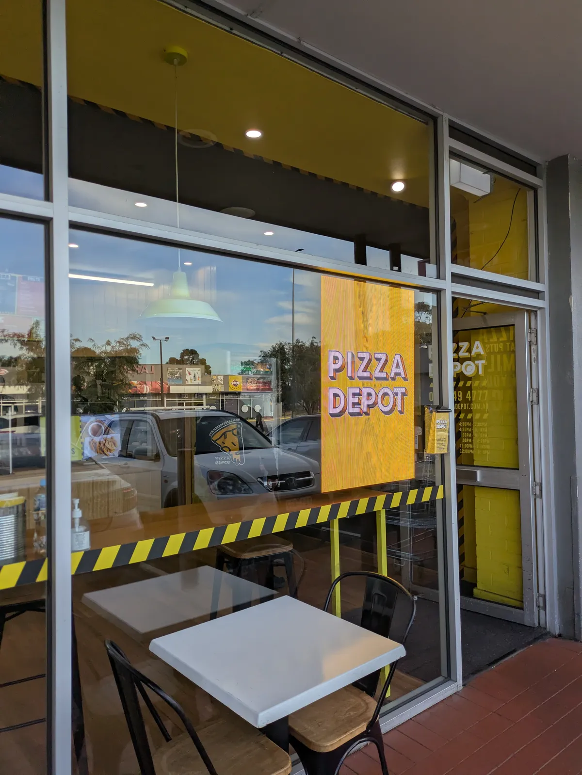 Pizza Depot LED Taylors Lakes Digital Signage